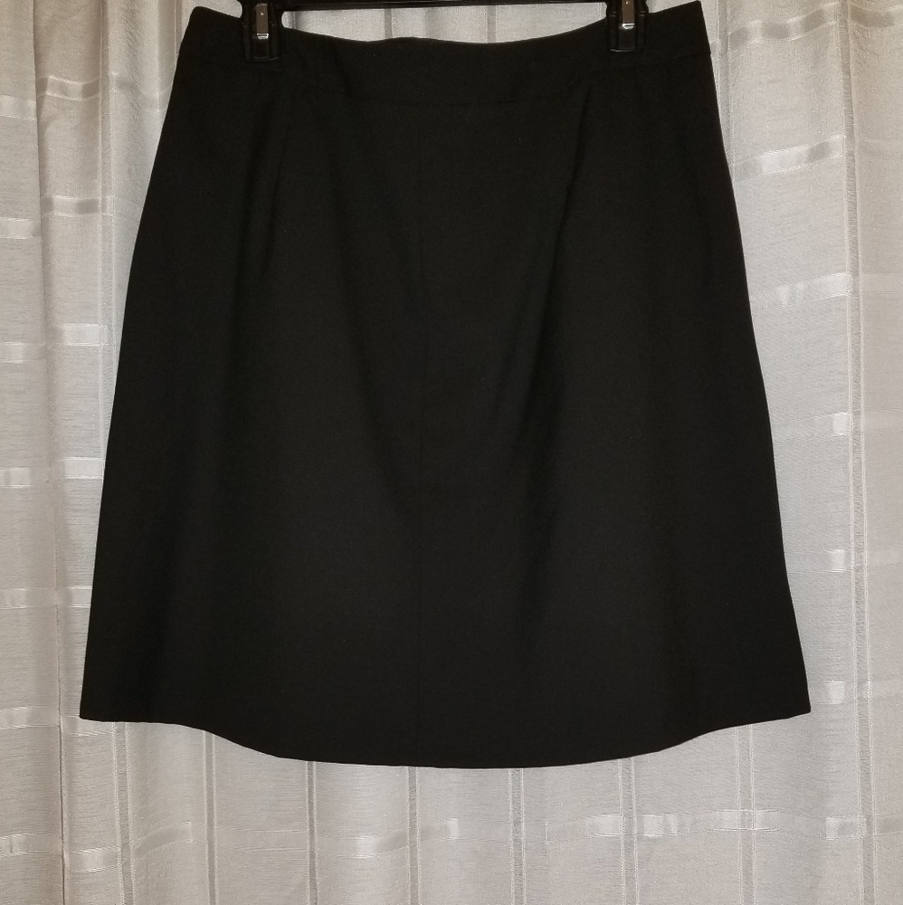 Skirt - Picture 2 of 2
